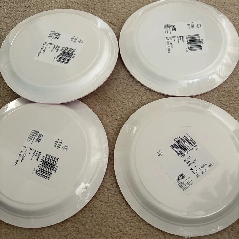 Disney Encanto Paper Plates— 32 Count